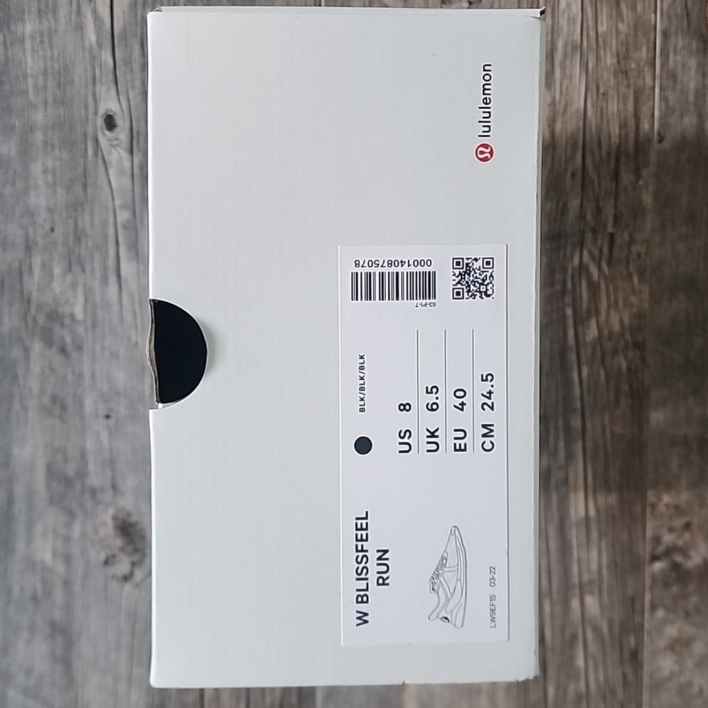 Lululemon womens blissful run shoe size 8